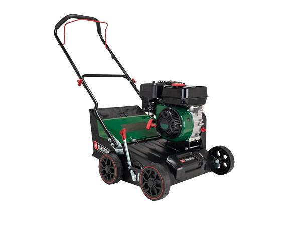 Scarificateur thermique avec roues noires et moteur vert