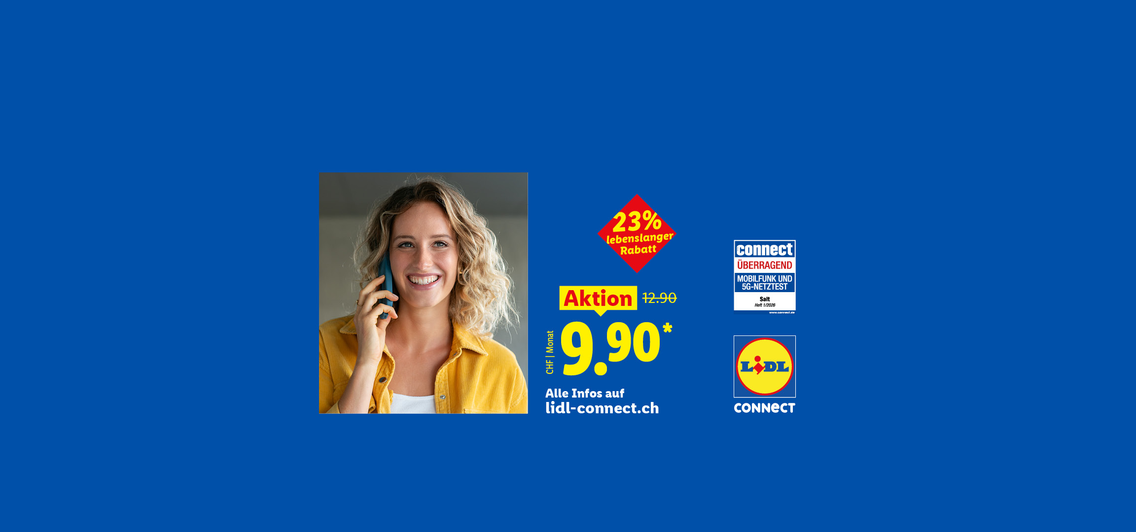 Eine lächelnde Frau telefoniert, bewirbt einen Mobilfunktarif mit 23% Rabatt für 9.90 CHF.