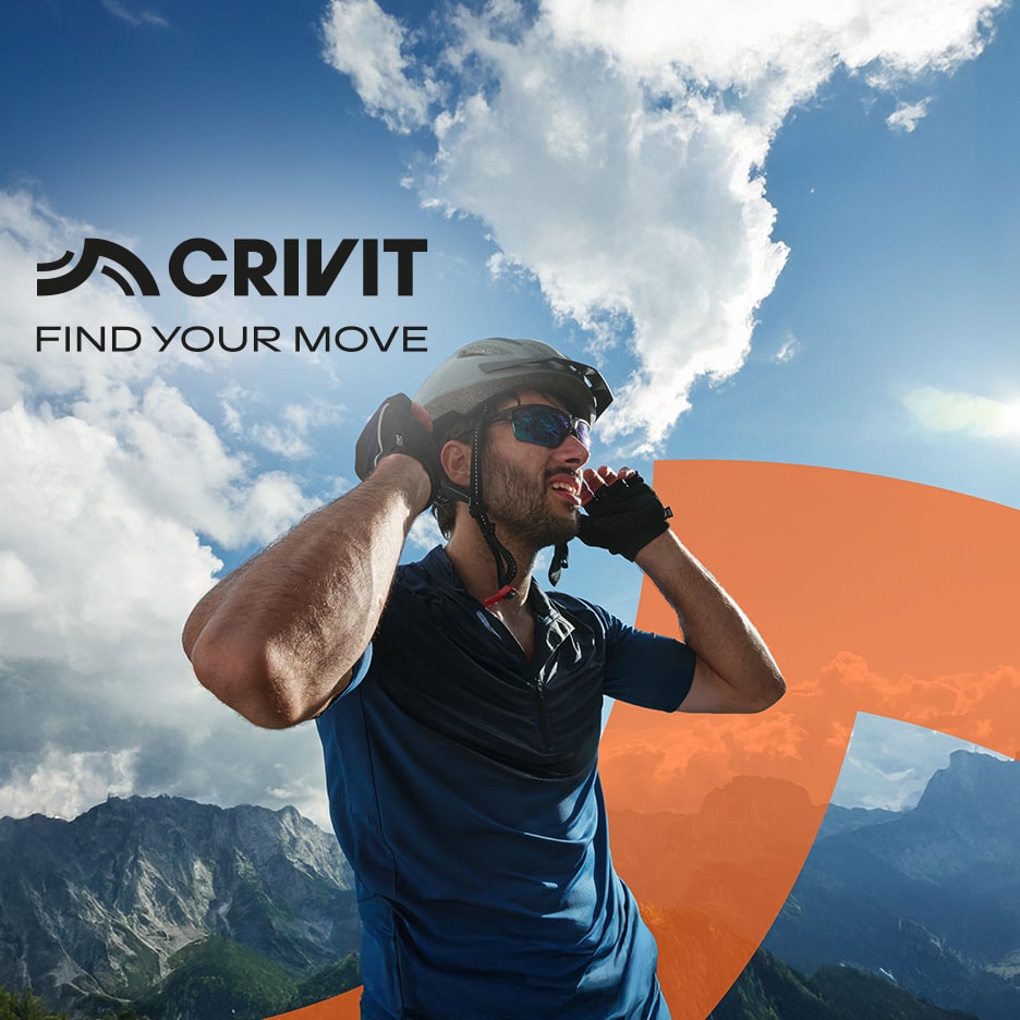Radfahrer mit Helm und Sonnenbrille in den Bergen, mit Text „FIND YOUR MOVE“.