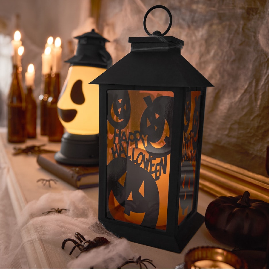 Halloween-Laterne mit Kürbissen und Schriftzug 