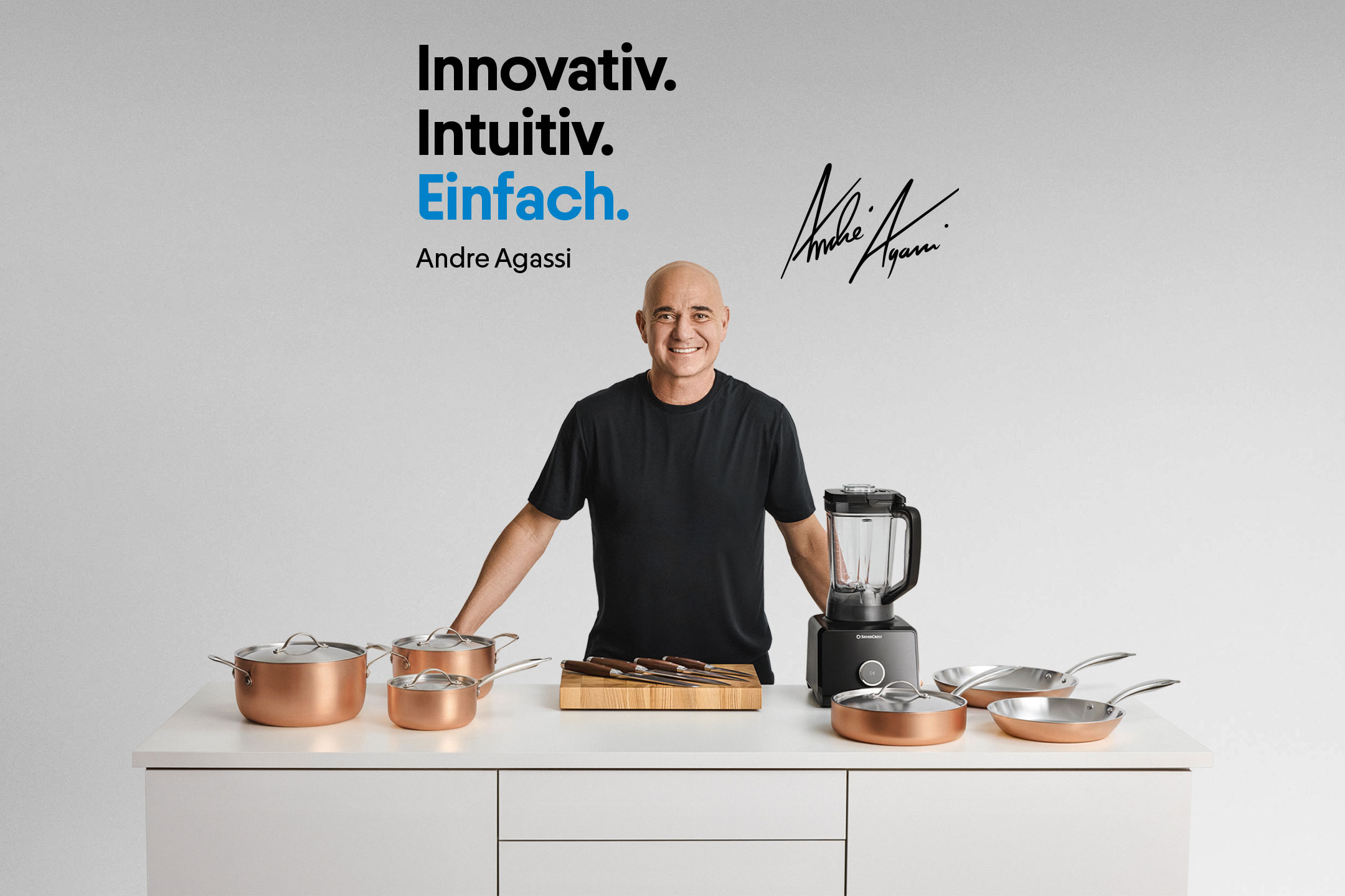Andre Agassi mit Kochgeschirr und Mixer, Text: 'Innovativ. Intuitiv. Einfach.'