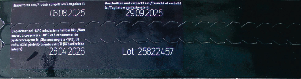 Dates de congélation, d'emballage et de péremption d'un produit surgelé, avec numéro de lot.