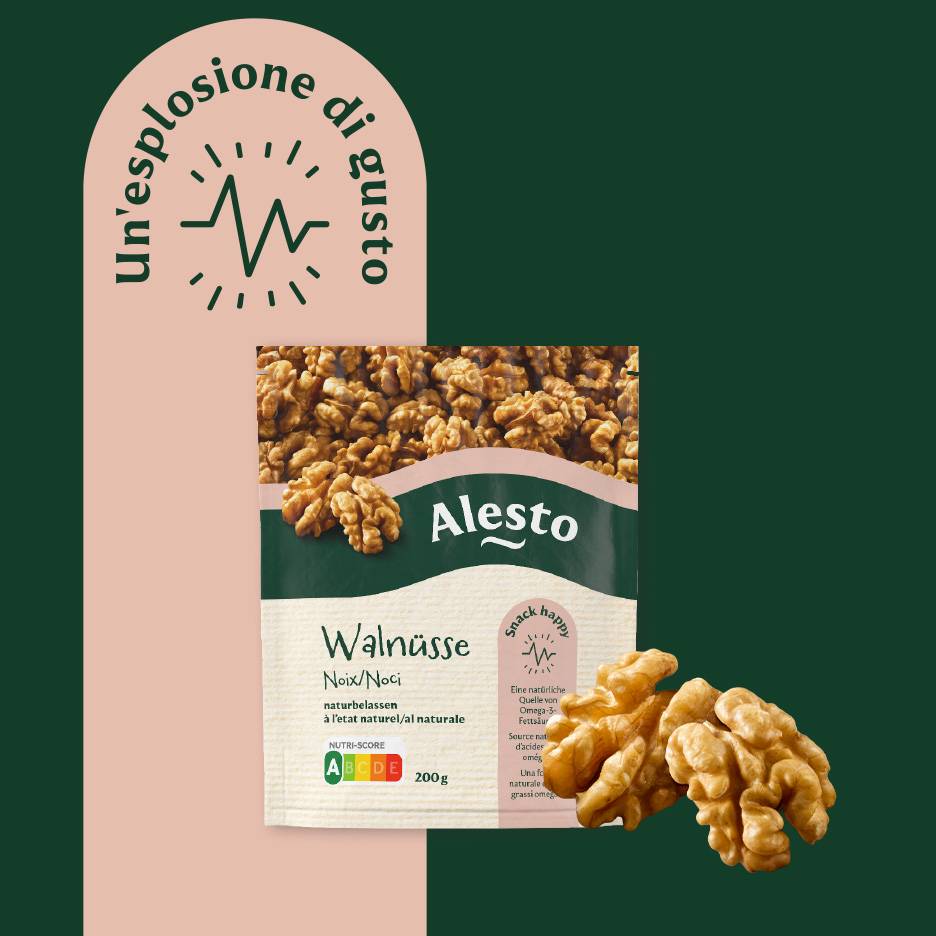 Una confezione di noci con la scritta 'Un'esplosione di gusto' e 'snack happy'.