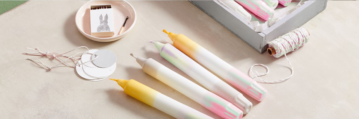 Candele pastello, etichette e spago: set per artigianato creativo.
