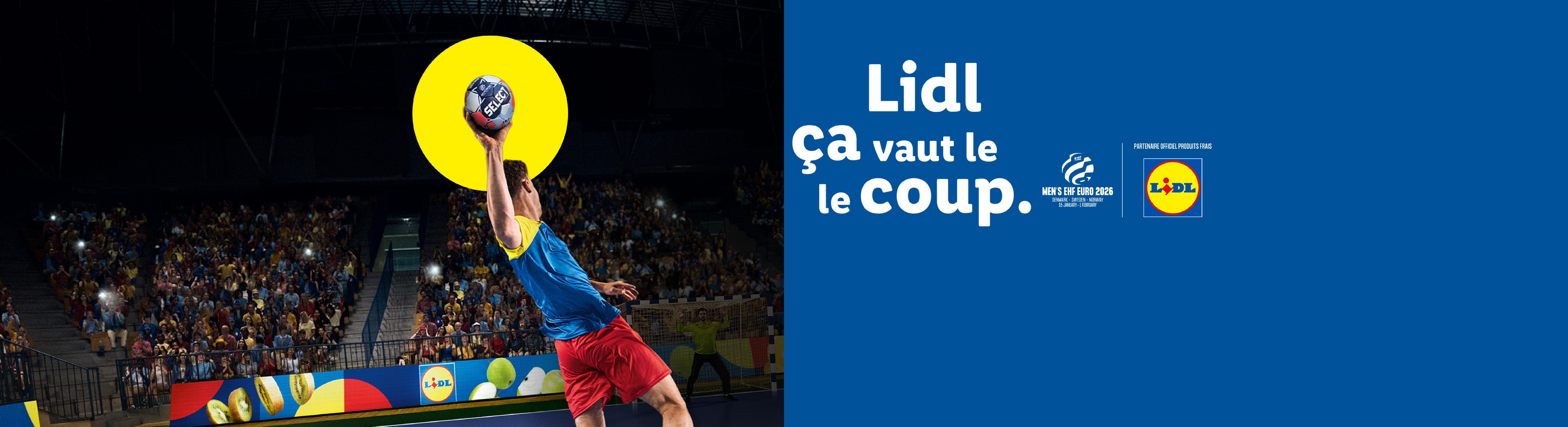 Joueur de handball en action, avec le logo Lidl et le slogan 'ça vaut le coup'.