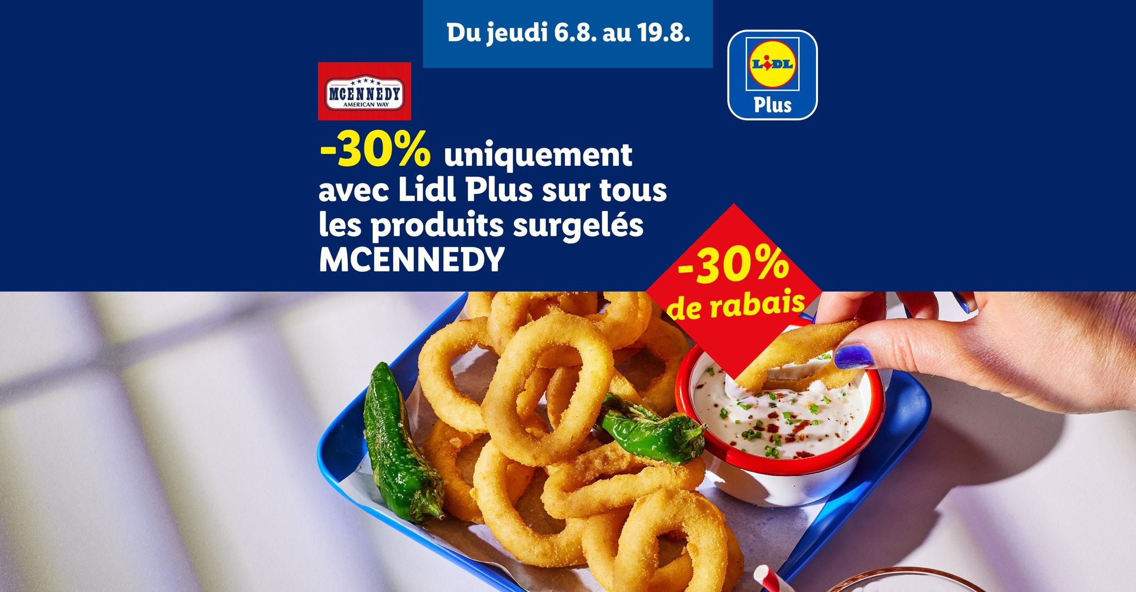 Bannière promotionnelle pour des rondelles d'oignon frites avec sauce et boisson, 30% de réduction avec l'application.