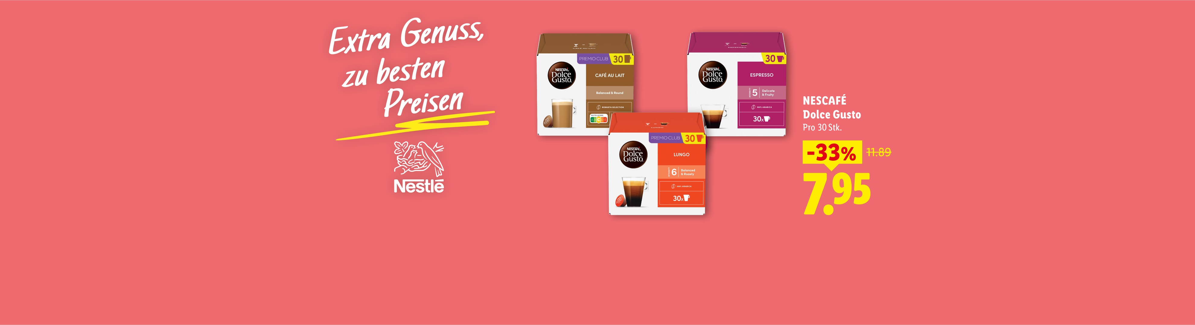 Drei Packungen Kaffeekapseln mit Preisnachlass und dem Slogan „Extra Genuss, zu besten Preisen“.