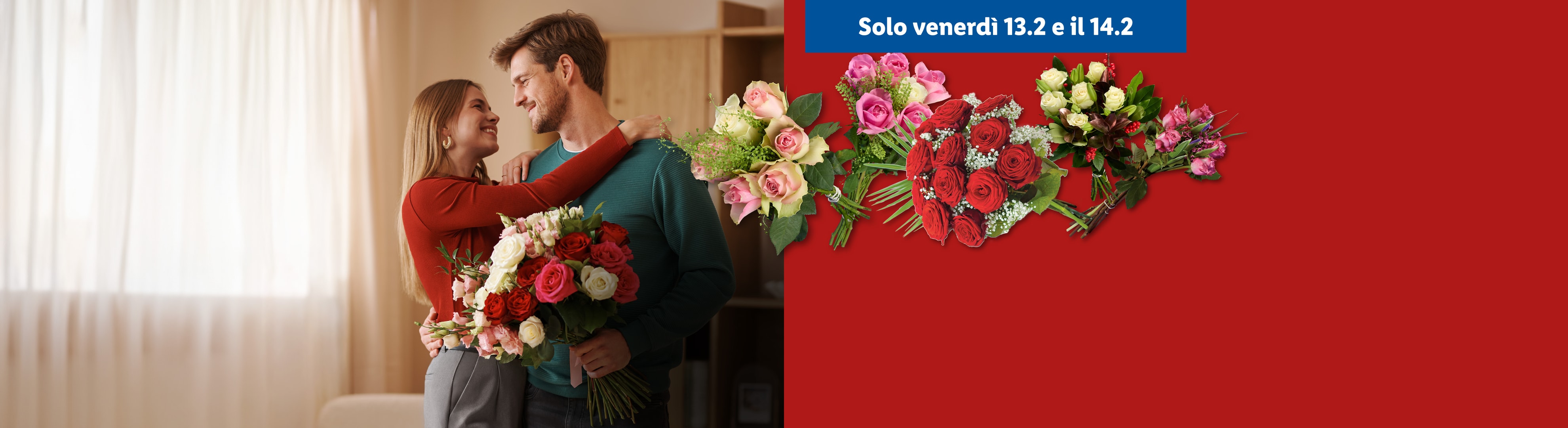 Coppia felice con mazzi di rose, promozione fiori il 13 e 14 febbraio.