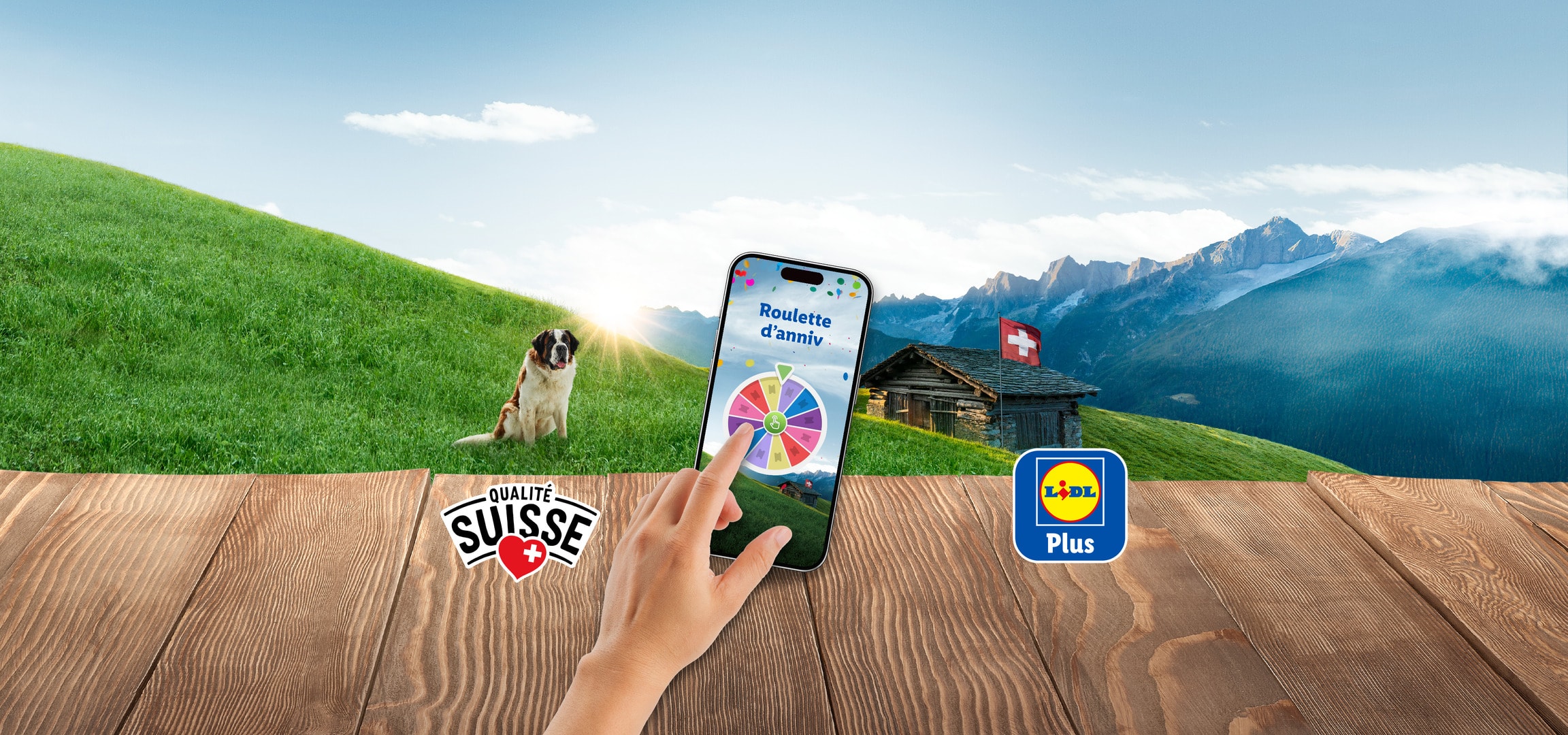 Un Saint-Bernard sur une prairie verte, une main utilisant un téléphone avec une roue de la fortune, et un logo de qualité suisse.