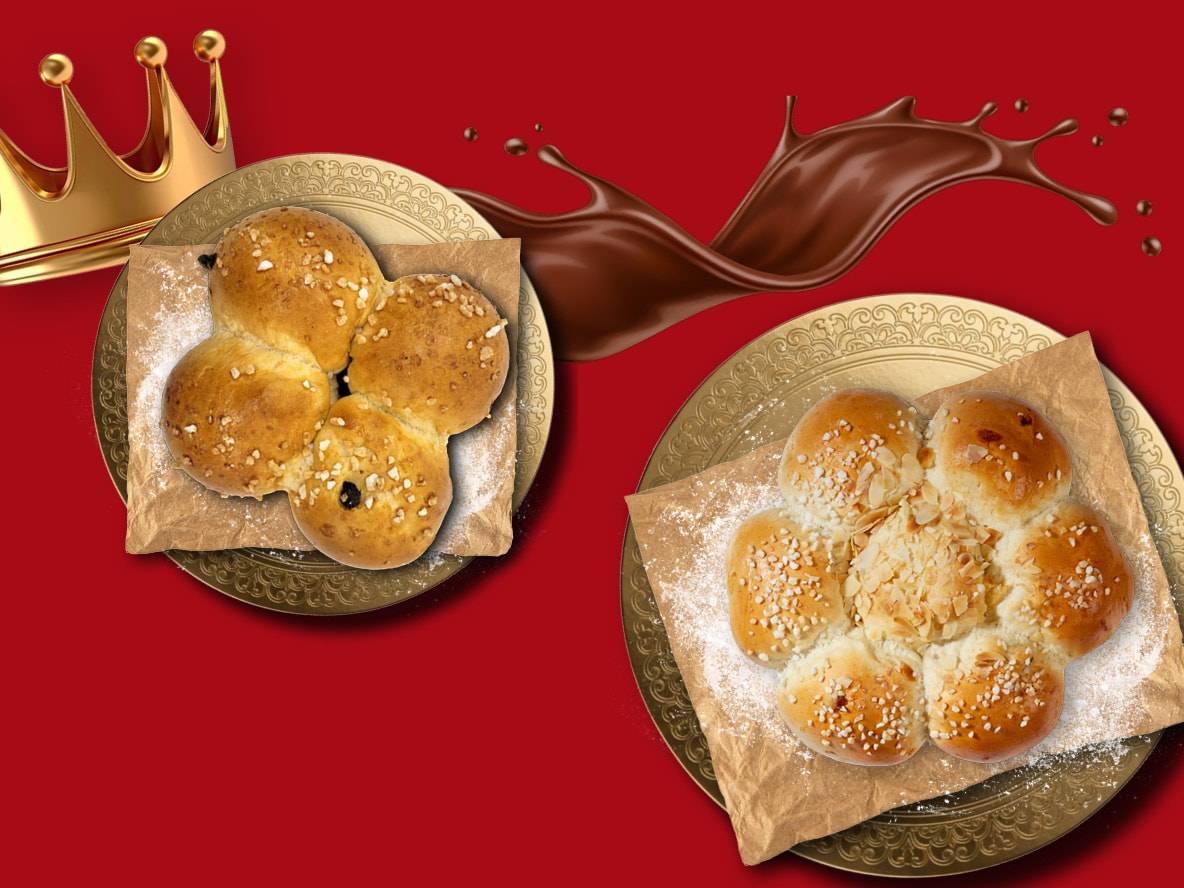 Zwei goldene Teller mit süßen Brötchen, eines mit vier und eines mit sieben Blütenblättern, auf rotem Hintergrund mit Schokoladenspritzer und Krone.