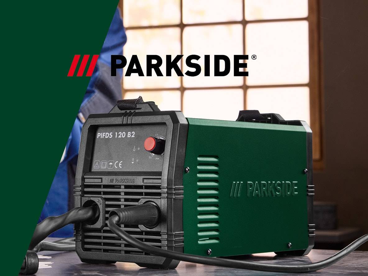 Une machine à souder vert foncé et noire, modèle PIFDS 120 B2, avec des câbles connectés.